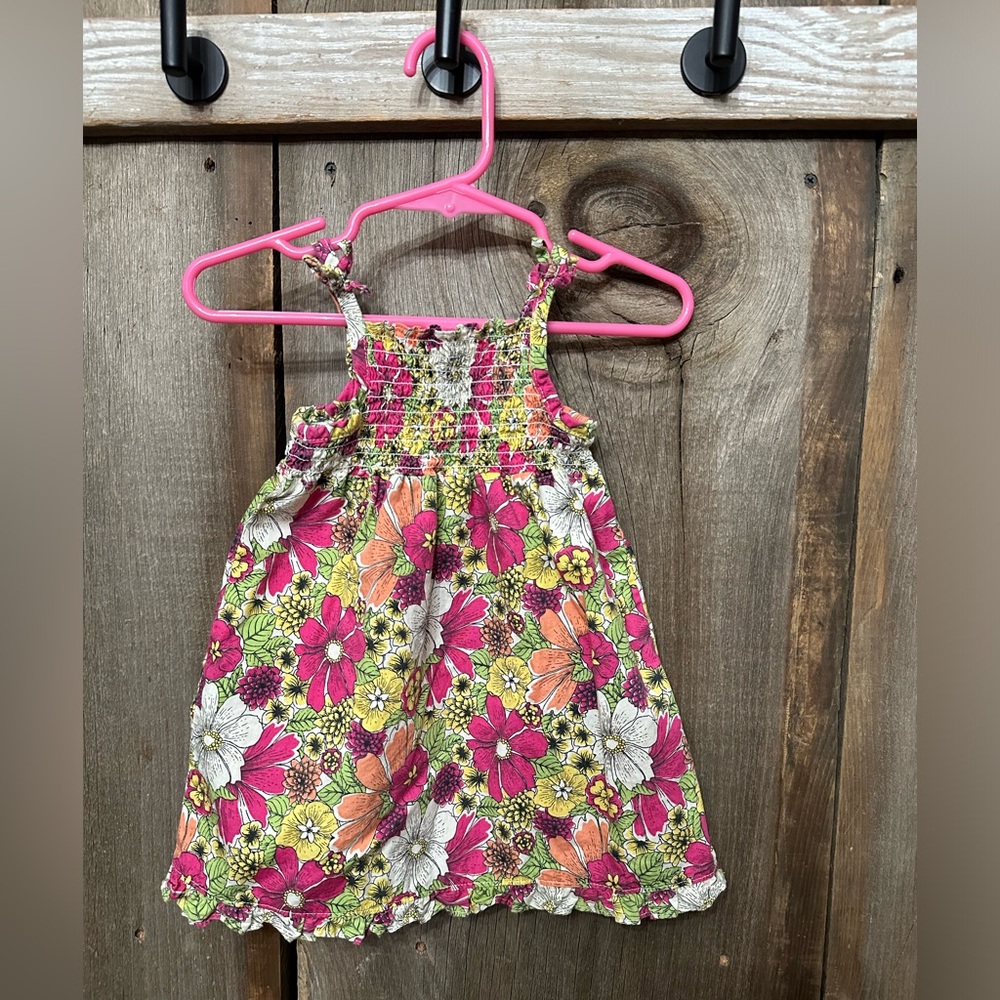 Old Navy Floral Summer Dress in Pink Size Newborn 6-12 months